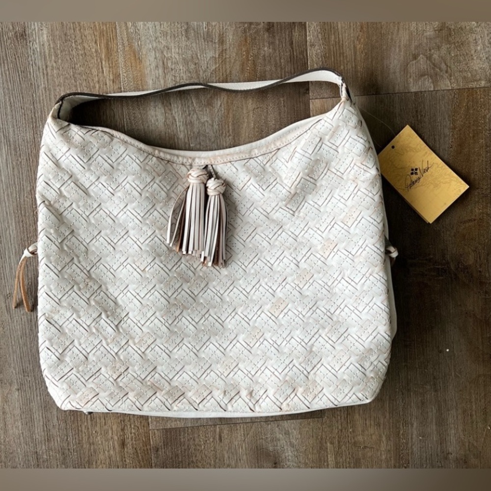 NWT- 🌸 Patricia Nash Handbag
New with tags.